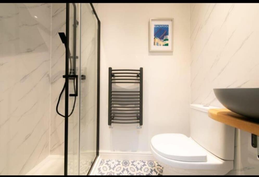 Recently Refurbished Home. 풀톤르필드 외부 사진